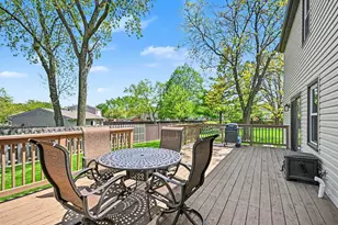75 Wildwood Dr, Roselle, IL 60172 - Photo 21