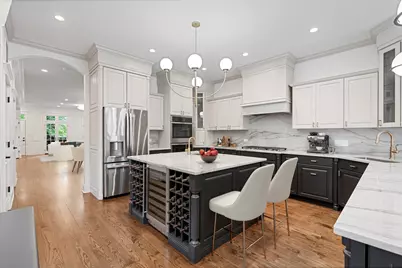 4336 N Claremont Avenue, Chicago, IL 60618 - Photo 9