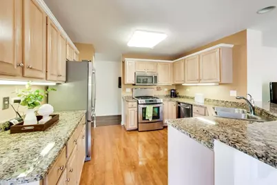 11171 Edgebrook Lane, Indian Head Park, IL 60525 - Photo 9