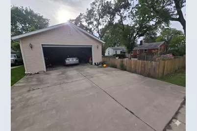 1640 N Prairie Avenue, Crest Hill, IL 60403 - Photo 13