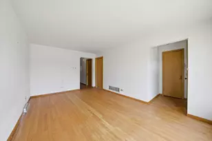 6500 W 64th St, Chicago, IL 60638 - Photo 5