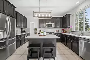 2304 Sarazen Dr, Vernon Hills, IL 60061 - Photo 13