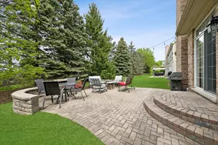 2304 Sarazen Dr, Vernon Hills, IL 60061 - Photo 29