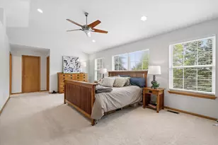 2304 Sarazen Dr, Vernon Hills, IL 60061 - Photo 21