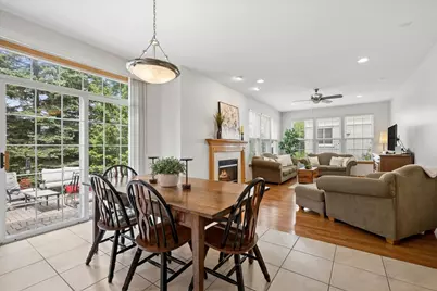 2304 Sarazen Drive, Vernon Hills, IL 60061 - Photo 13