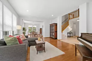 2304 Sarazen Dr, Vernon Hills, IL 60061 - Photo 7