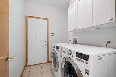 2304 Sarazen Drive, Vernon Hills, IL 60061 - Photo 19
