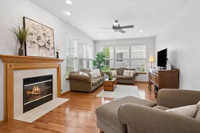 2304 Sarazen Drive, Vernon Hills, IL 60061 - Photo 9