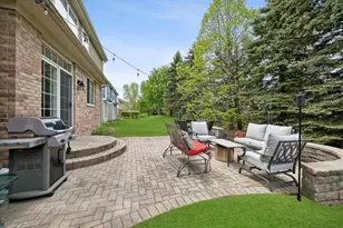 2304 Sarazen Dr, Vernon Hills, IL 60061 - Photo 27