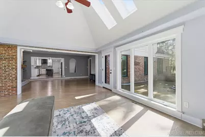 980 Persimmon Court, Saint Charles, IL 60174 - Photo 13