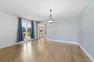 980 Persimmon Ct, Saint Charles, IL 60174 - Photo 7