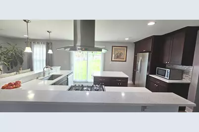 17W335 Forestview Drive, Bensenville, IL 60106 - Photo 9