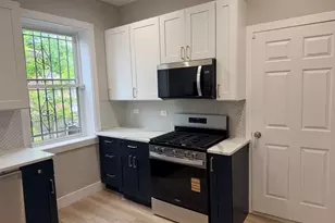 7754 S Burnham Ave, Chicago, IL 60649 - Photo 5