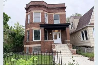 7754 S Burnham Avenue, Chicago, IL 60649 - Photo 1