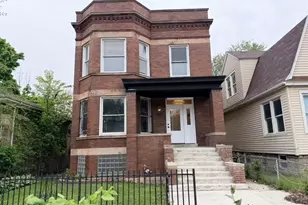 7754 S Burnham Ave, Chicago, IL 60649 - Photo 1