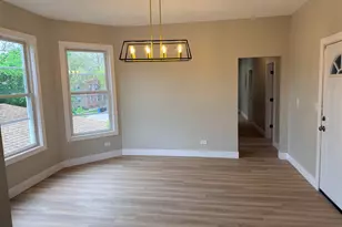 7754 S Burnham Ave, Chicago, IL 60649 - Photo 11