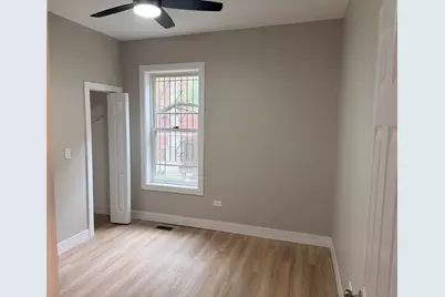 7754 S Burnham Avenue, Chicago, IL 60649 - Photo 9