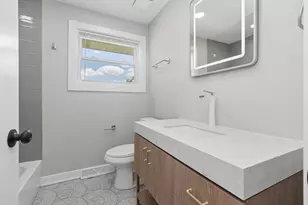 10849 S Christiana Ave, Chicago, IL 60655 - Photo 13