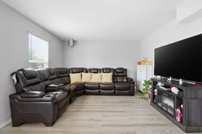 1745 N Frolic Avenue, Waukegan, IL 60085 - Photo 13