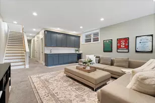 3510 W Melrose St, Chicago, IL 60618 - Photo 35