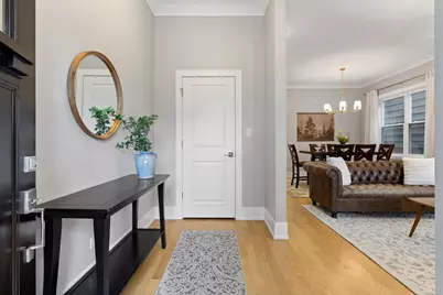 3510 W Melrose Street, Chicago, IL 60618 - Photo 3