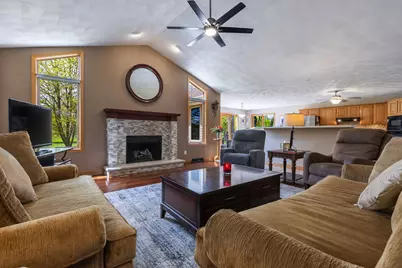 7576 Deer Track Trail, Rockford, IL 61102 - Photo 9
