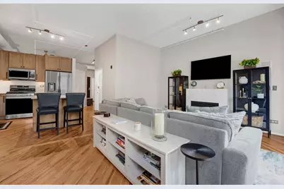 950 W Monroe Street #412, Chicago, IL 60607 - Photo 9