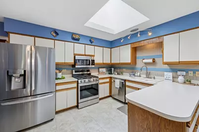 13853 Logan Drive, Orland Park, IL 60467 - Photo 9