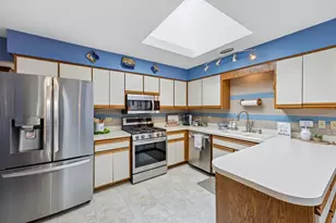 13853 Logan Dr, Orland Park, IL 60467 - Photo 9