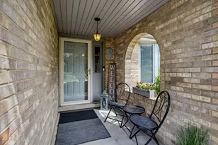 13853 Logan Dr, Orland Park, IL 60467 - Photo 3