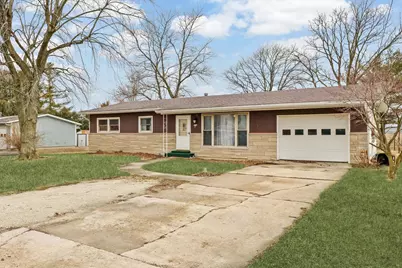 212 N 7th Street, Cissna Park, IL 60924 - Photo 3