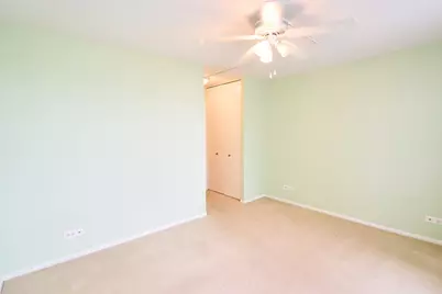 2000 Saint Regis Drive #1B, Lombard, IL 60148 - Photo 9