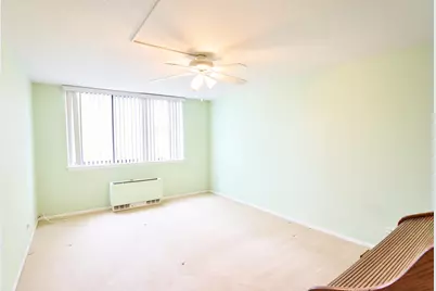 2000 Saint Regis Drive #1B, Lombard, IL 60148 - Photo 11