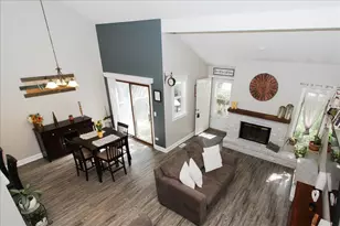 949 Manchester Ct, South Elgin, IL 60177 - Photo 15