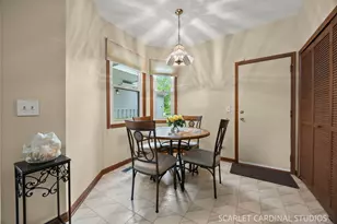 1310 Tennyson Ln, Naperville, IL 60540 - Photo 7