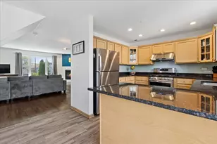3051 S Lyman St, Chicago, IL 60608 - Photo 13