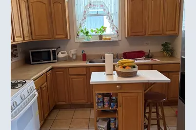 5819 S Fairfield Avenue, Chicago, IL 60629 - Photo 9