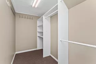 228 N Walnut Ln, Schaumburg, IL 60194 - Photo 23