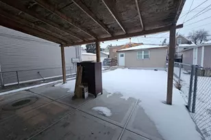 2532 S Albany Ave, Chicago, IL 60623 - Photo 17