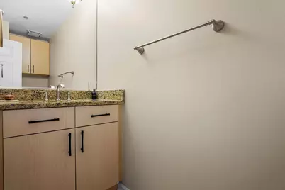 33 W Huron Street #413, Chicago, IL 60654 - Photo 17