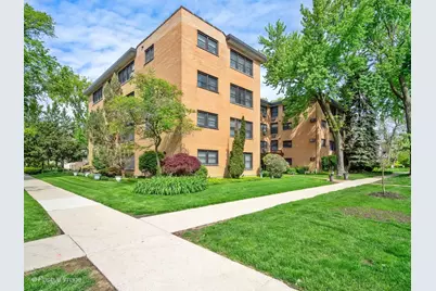 500 Washington Boulevard #301, Oak Park, IL 60302 - Photo 1