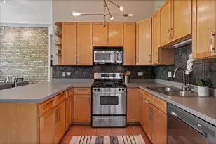 2705 N Campbell Ave, Chicago, IL 60647 - Photo 11