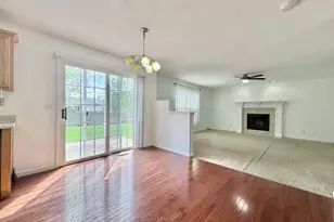 3207 Katie Lynn Dr, Champaign, IL 61822 - Photo 9