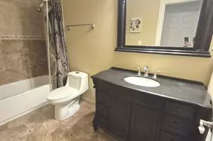 616 Claridge Cir, Hoffman Estates, IL 60169 - Photo 13