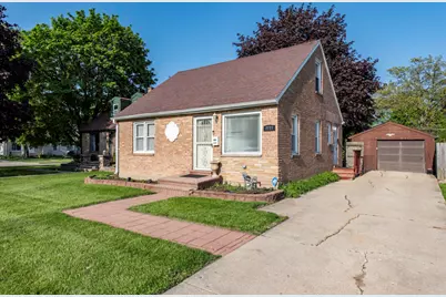 1111 N Berwick Boulevard, Waukegan, IL 60085 - Photo 1
