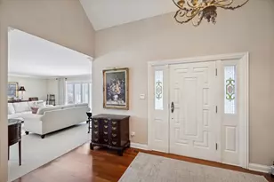 8401 Golfview Dr, Orland Park, IL 60462 - Photo 7