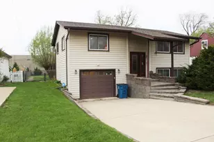 1326 Degener Ave, Elmhurst, IL 60126 - Photo 1