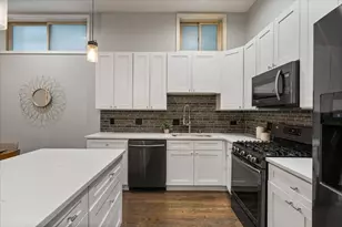 2867 W Palmer St, Chicago, IL 60647 - Photo 9