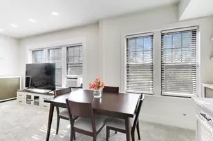 5465 S Ingleside Ave, Chicago, IL 60615 - Photo 9