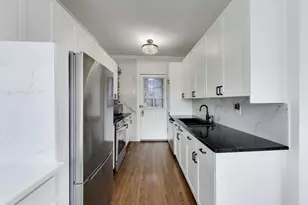 5465 S Ingleside Ave, Chicago, IL 60615 - Photo 11